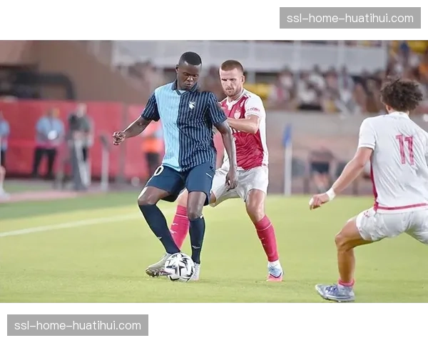 法甲战报:摩纳哥2-2里尔,两队共计4个进球全部源于肋部区域的配合 法甲战报:摩纳哥2-2里尔,两队共计4个进球全部源于肋部区域的配合